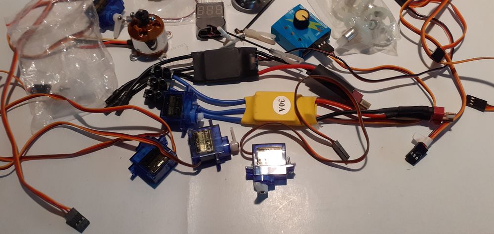 PIECES POUR DRONES Jeux / jouets