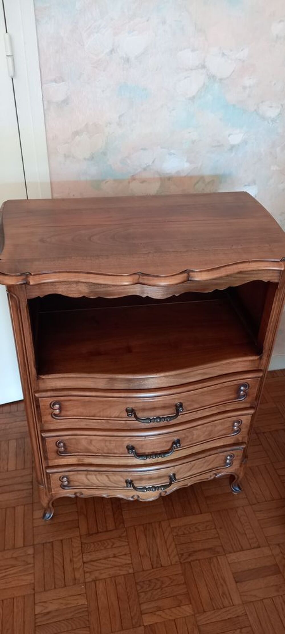 petit meuble bibus
Meubles
