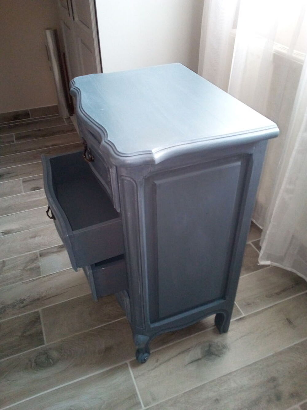 Commode / chiffonnier 4 tiroirs en bois
Meubles
