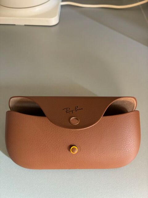  Étui de chargement Ray-Ban Meta  0 Paris (75)
