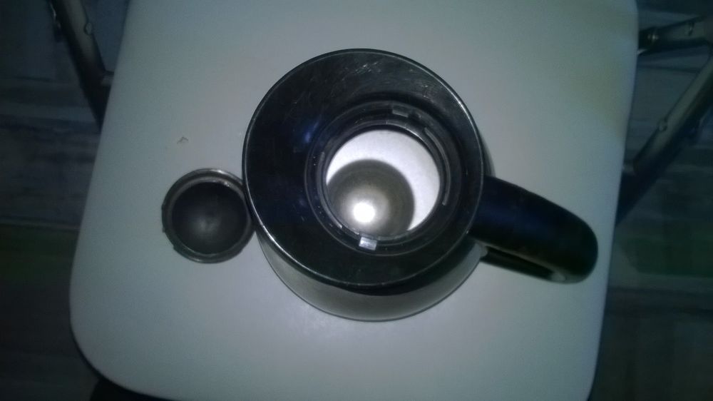 Thermos verseuse tout inox
20 cm de haut
15 cm de diam&egrave;tre
Cuisine