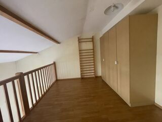  Appartement à louer 3 pièces 104 m²