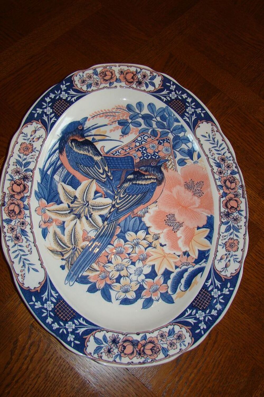 Grand plat de service ovale en fa&iuml;ence japonaise vintage Décoration