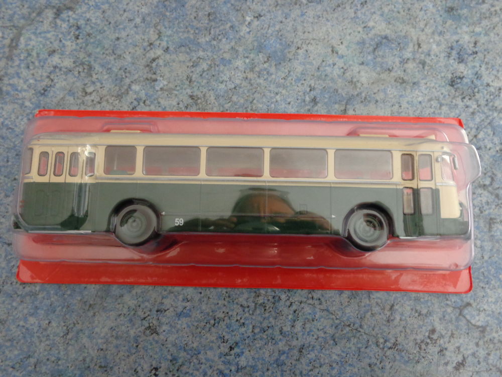MINIATURES Autobus 1/43 - NEUF - 