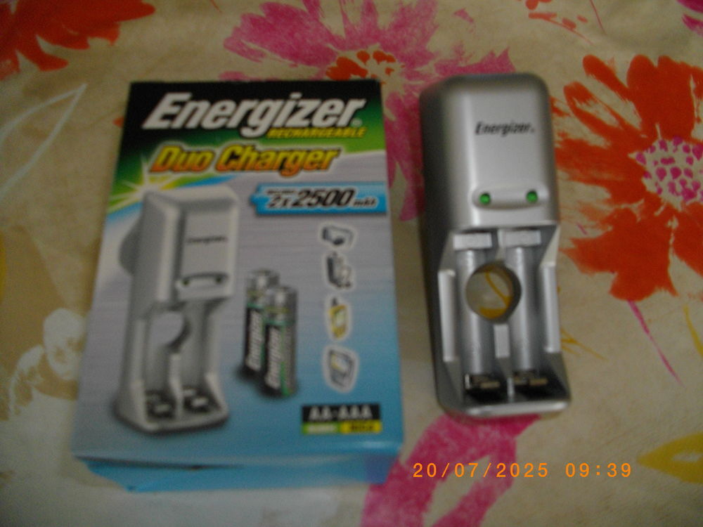 Chargeur de piles Bricolage