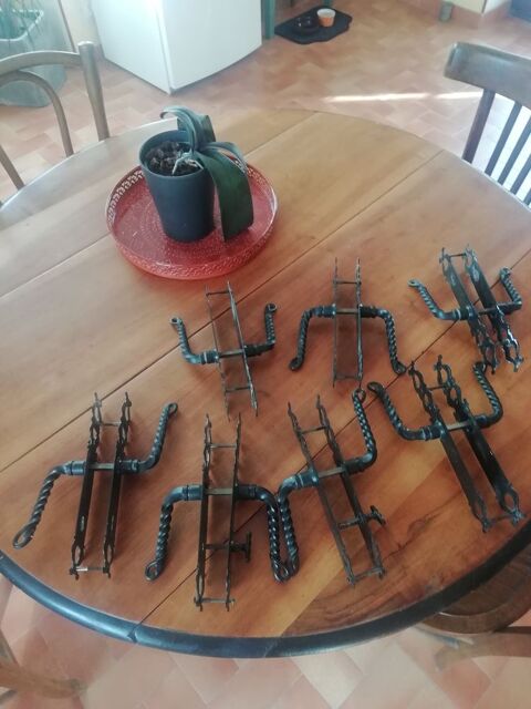 Poignes de portes 5 Curbans (05)