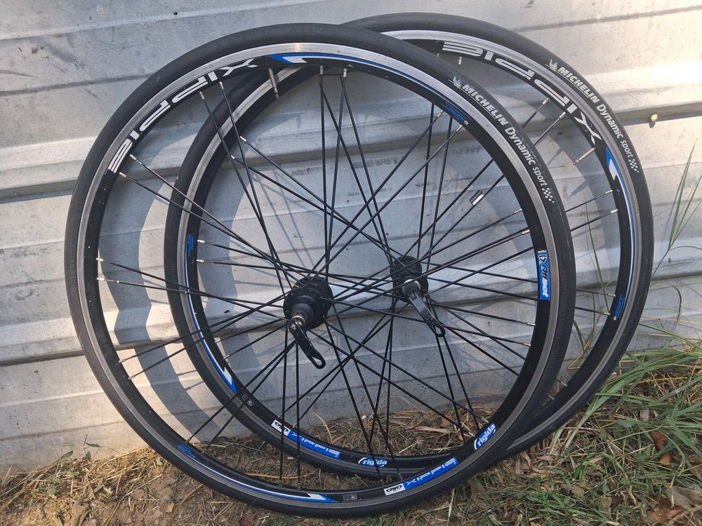 roue de velo de course Vélos