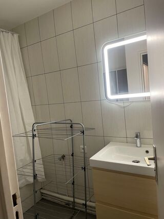  Appartement à louer 1 pièce 30 m²