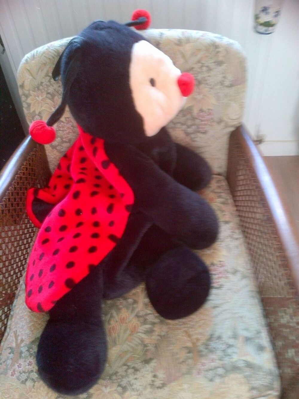 PELUCHE COCCINELLE PORTE PYJAMA Jeux / jouets