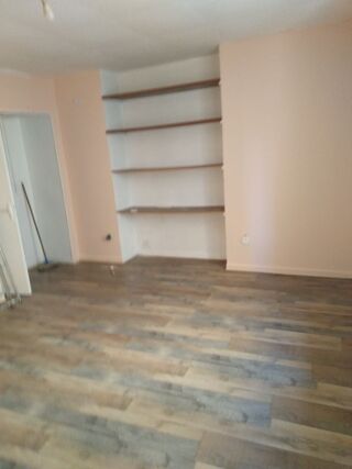  Appartement à louer 2 pièces 46 m² Commercy