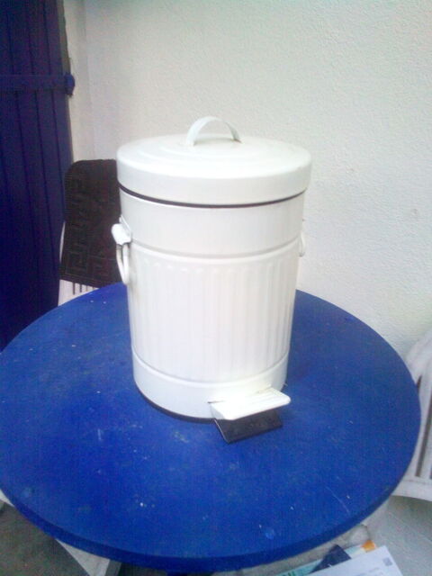 poubelle 3 Montauban (82)