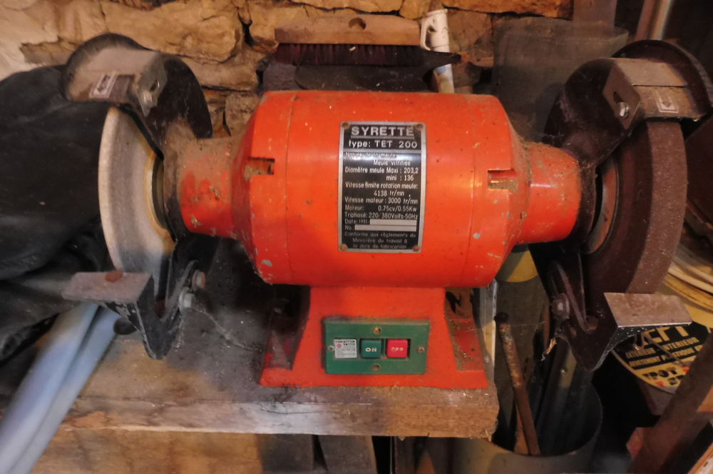 Touret &agrave; meuler SYRETTE 220/380 Bricolage