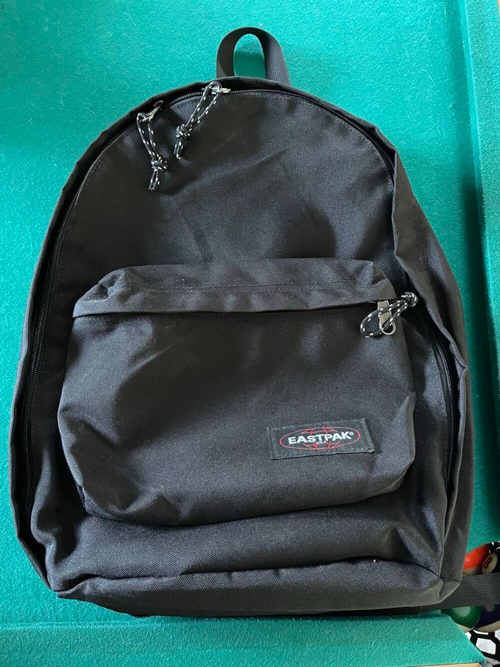 sac a dos eastpak avev compartiments Maroquinerie