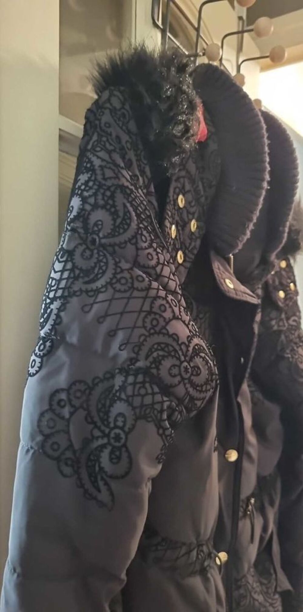 Tr&egrave;s belle parka Desigual noire T46 Vêtements