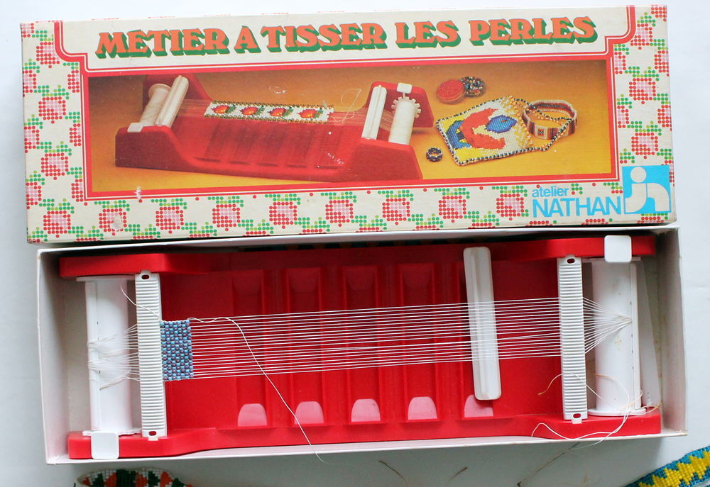 Jeu NATHAN m&eacute;tier &agrave; tisser les perles 70's Jeux / jouets