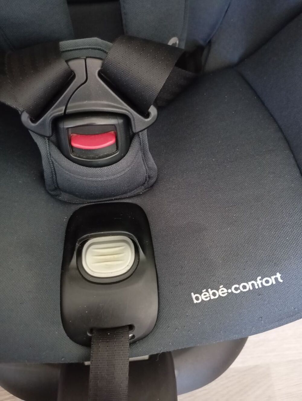 Si&egrave;ge auto B&eacute;b&eacute; Confort Mica - 40cm-105cm - 18kg Pu�riculture