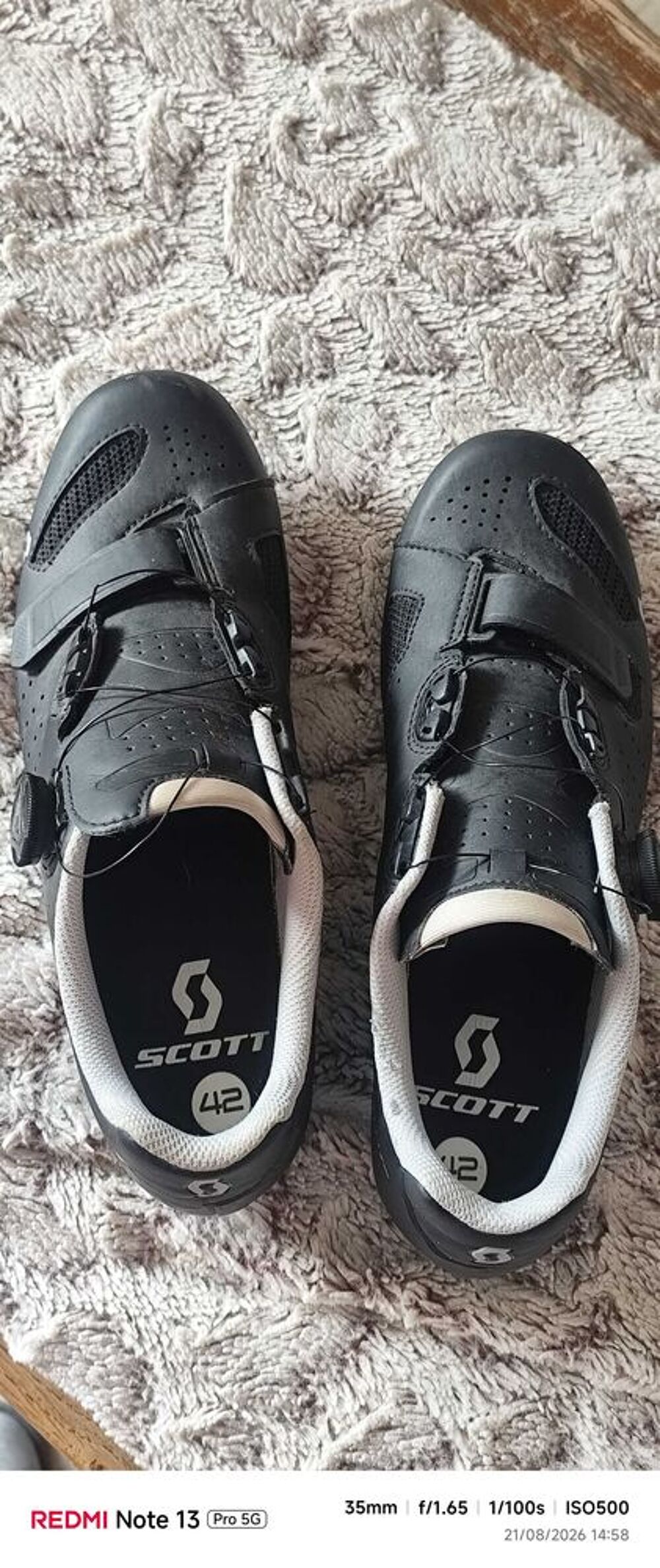 Chaussures automatiques Scott. Vélos