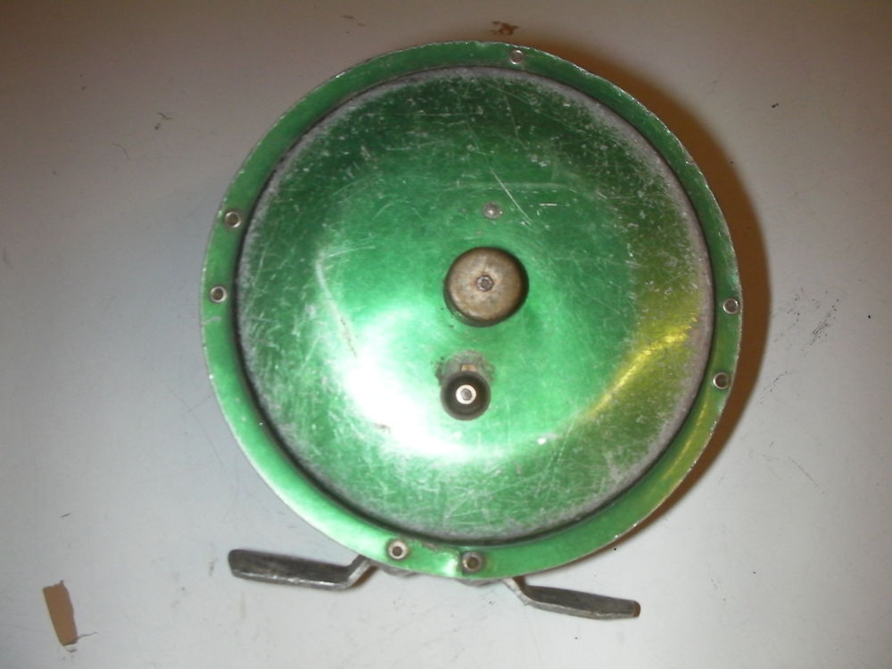  Moulinet ancien "made in France" mod&egrave;le 108 Sports