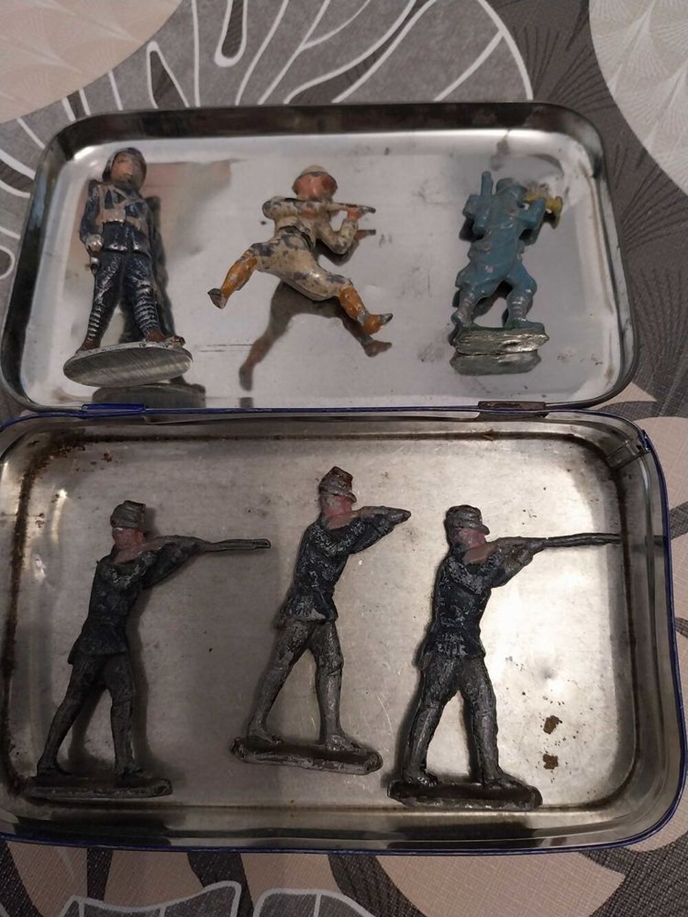 figurines anciennes 