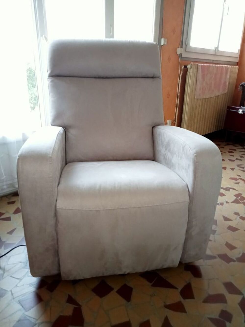 fauteuil relax &eacute;lectrique avec releveur Poltronesof&agrave; Meubles