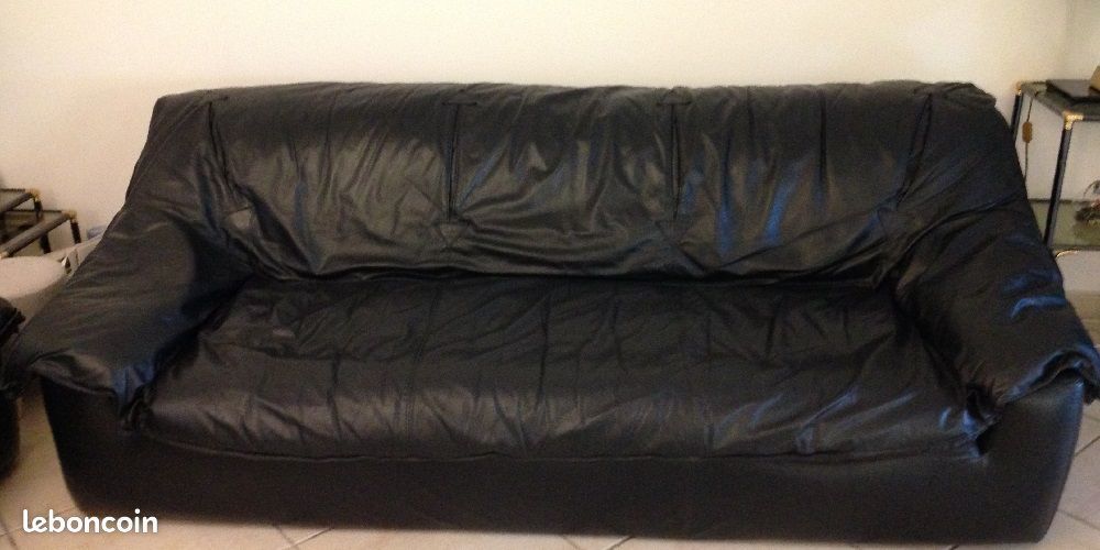 Canap&eacute; contemporain Cuir souple noir 2 et 3 places Meubles
