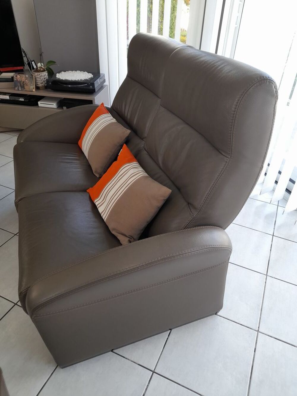 canap&eacute; cuir relax Meubles