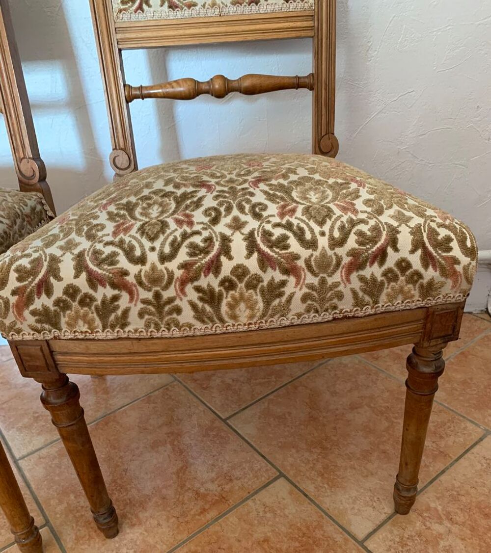 2 chaises style Louis XVI Meubles