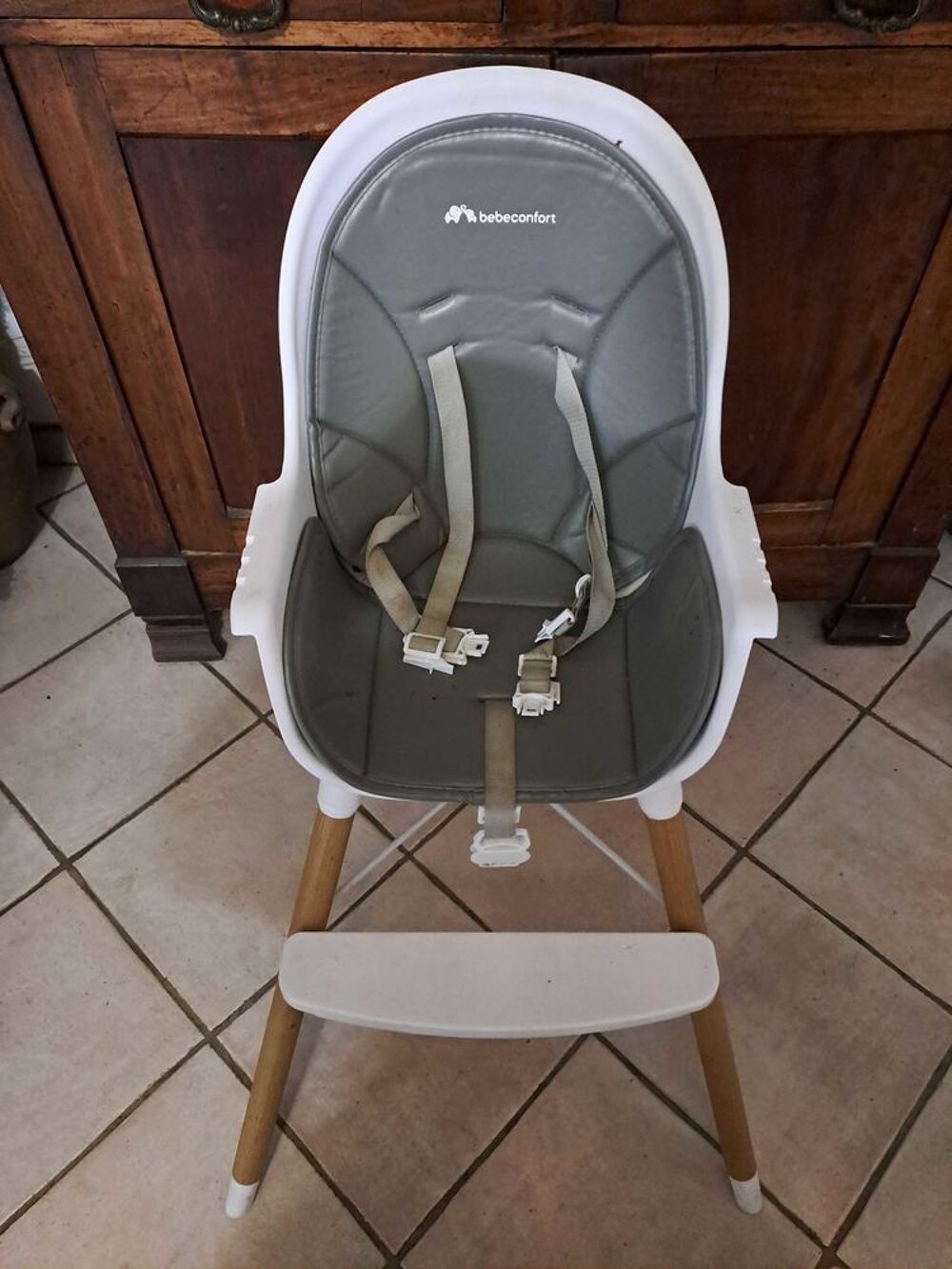 chaise haute b&eacute;b&eacute; Mobilier enfants