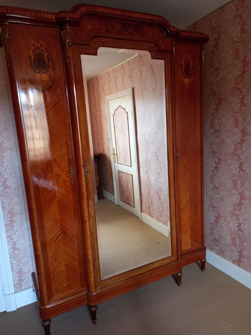 CHAMBRE LOUIS XVI Meubles