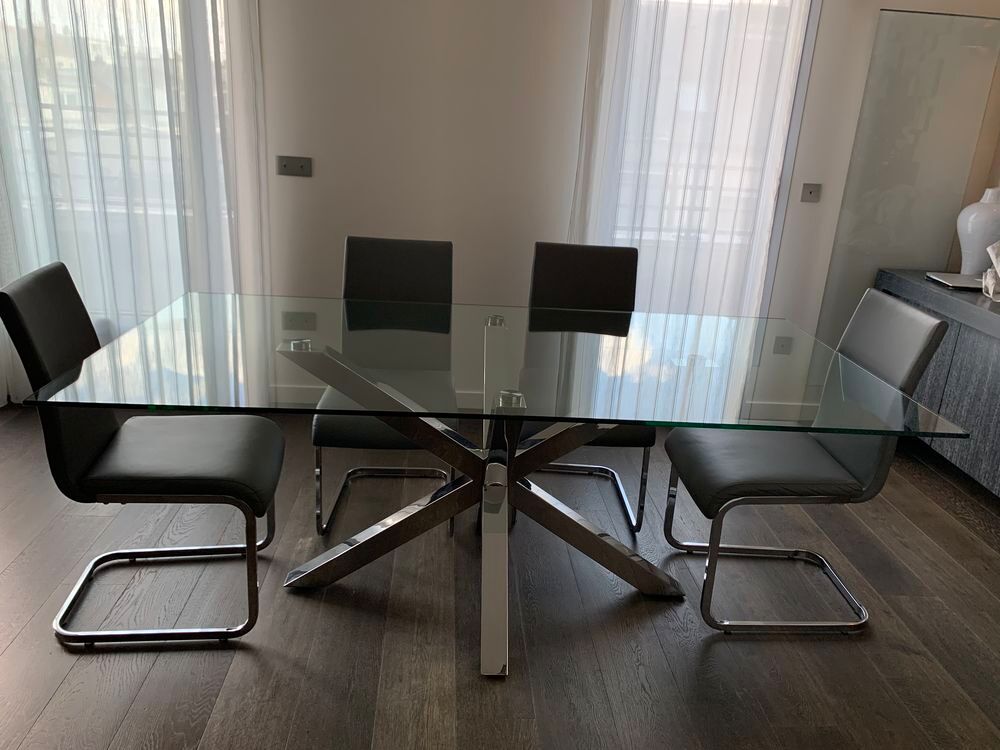 Table et 4 chaises Kave Home Meubles