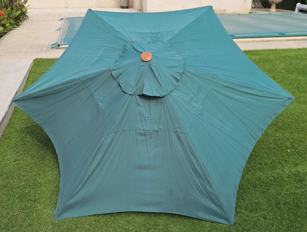 Parasol avec armatures en bois Jardin