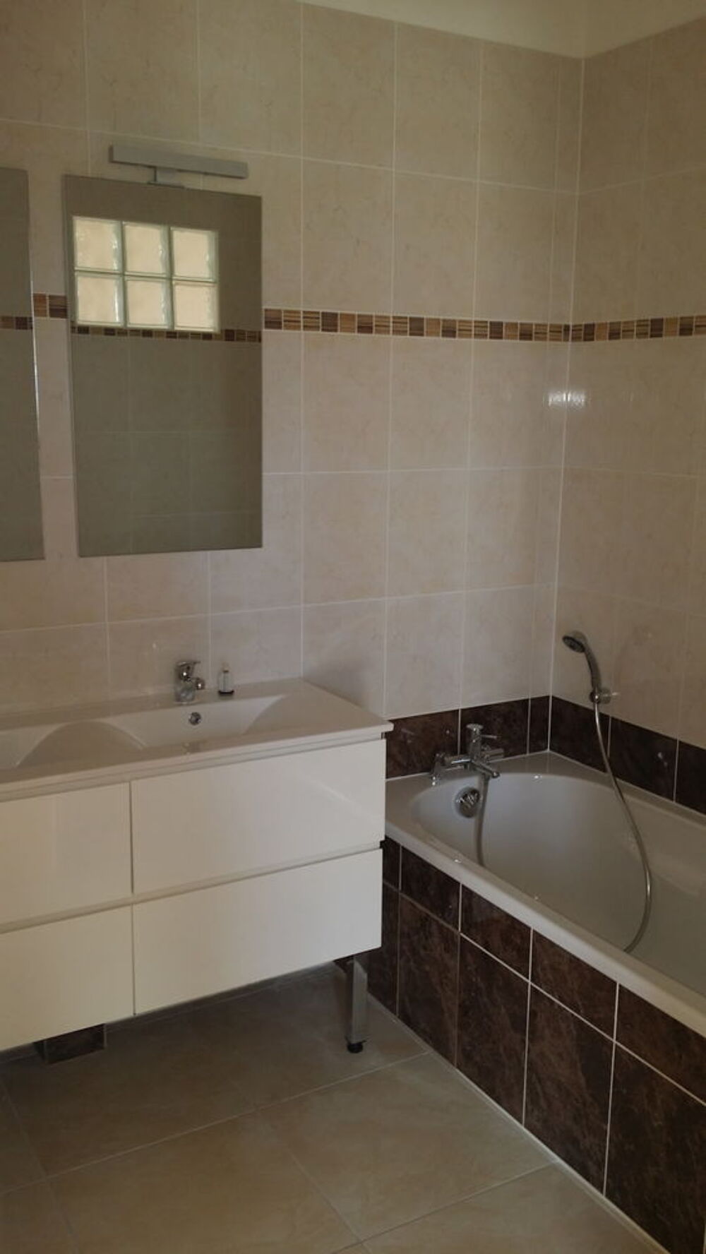 Vente Appartement Appartement situation exceptionnelle ,100m du Centre Leclerc Amilly