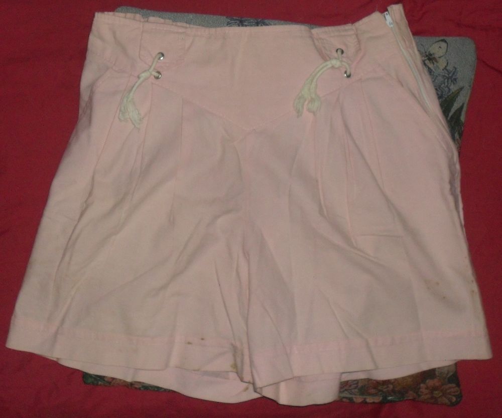Lot de 4 shorts femme taille 3 Vtements