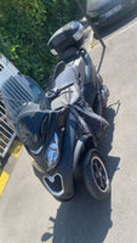 PIAGGIO 2016 occasion 93190 Livry-Gargan