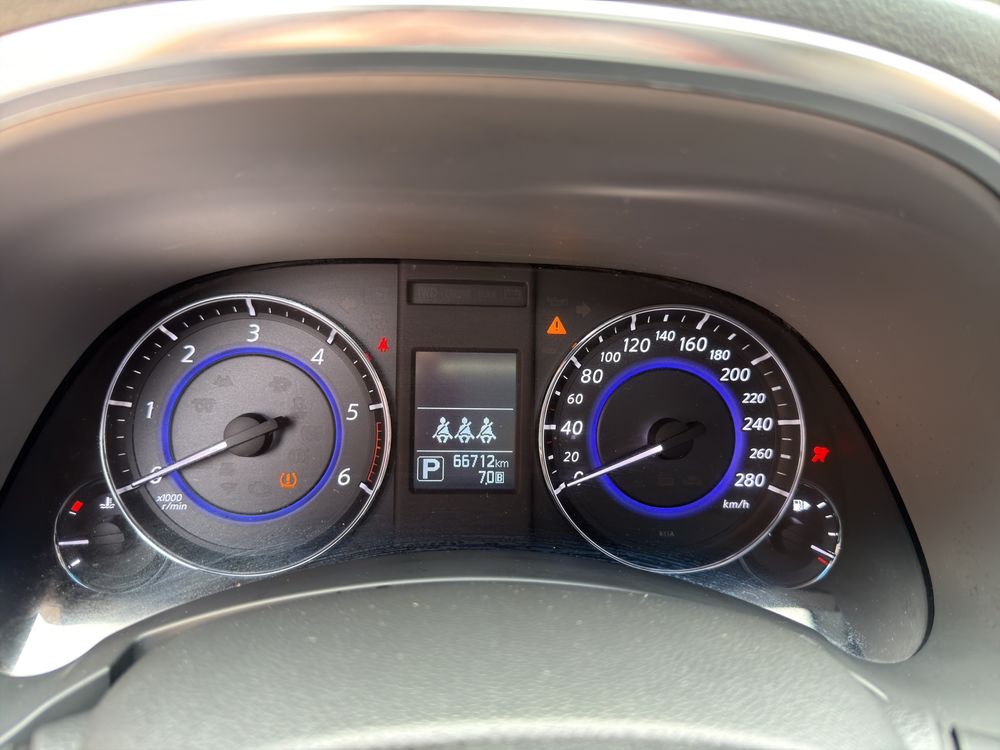 Q70 INFINITI QX70 3.0D V6 238ch GT AWD / 4WD BVA 2014 occasion 93390 Clichy-sous-Bois