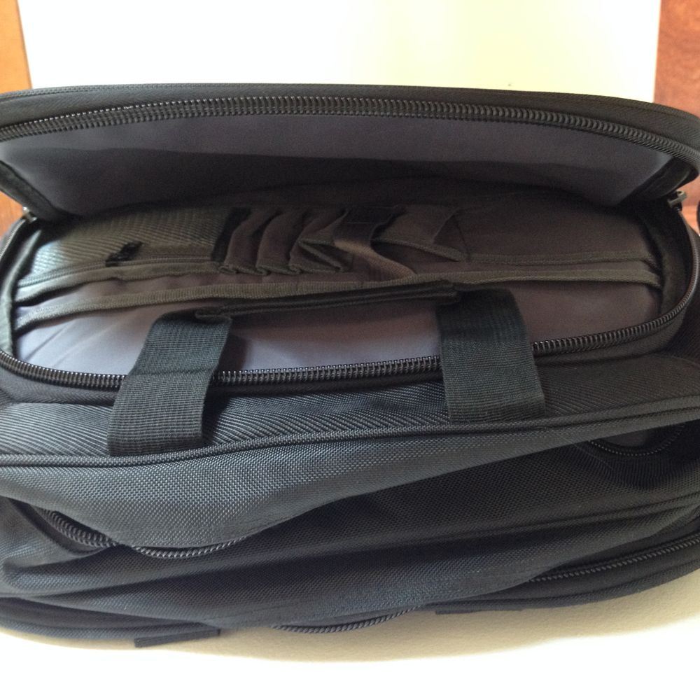 Sacoche pour un portable de 15 pouces Matriel informatique