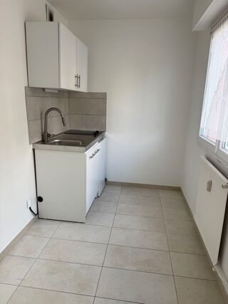  Appartement à louer 1 pièce 32 m²
