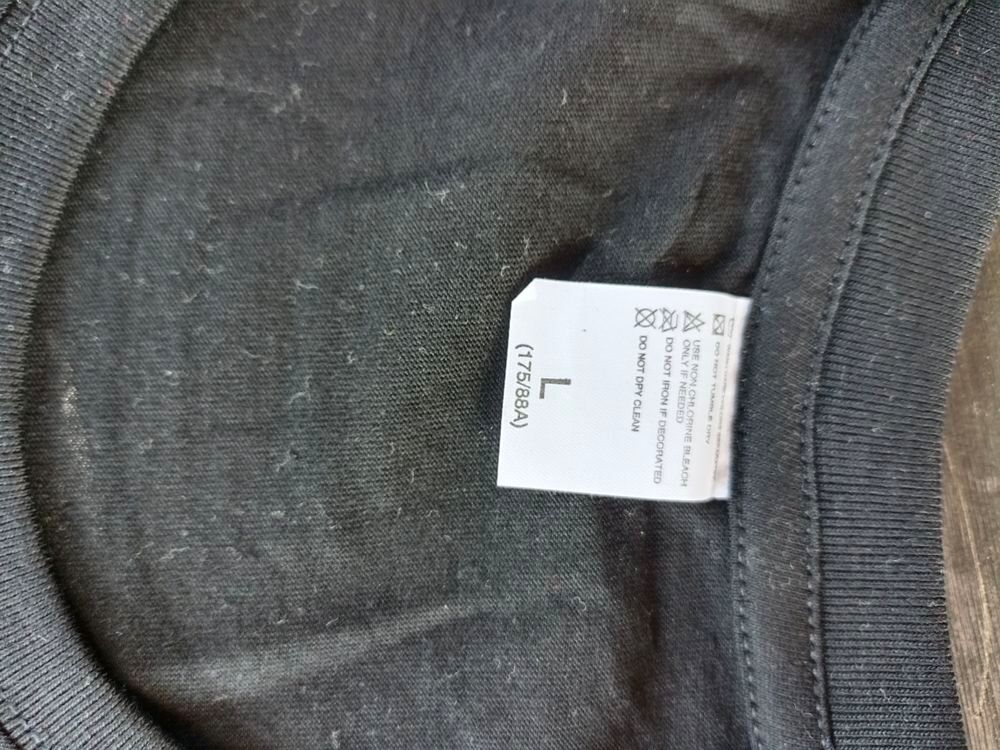 tee shirt waikii Vêtements