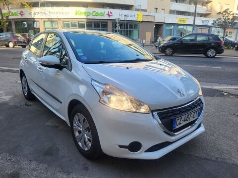Peugeot 208 2013 occasion Marseille 13001