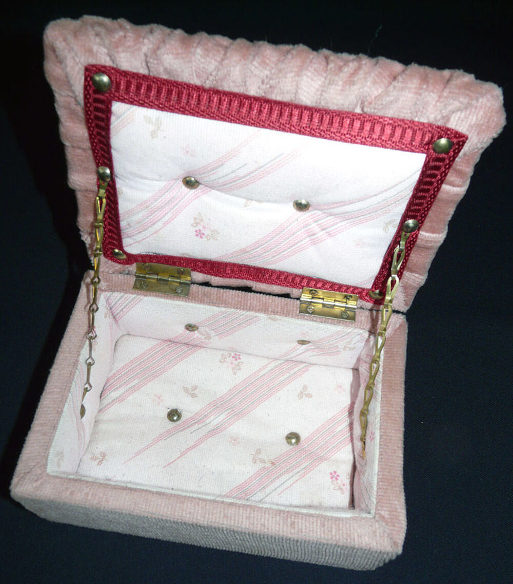 Boite &agrave; Bijoux (Coffre - Coffret) artisanale fait main Bois Bijoux et montres