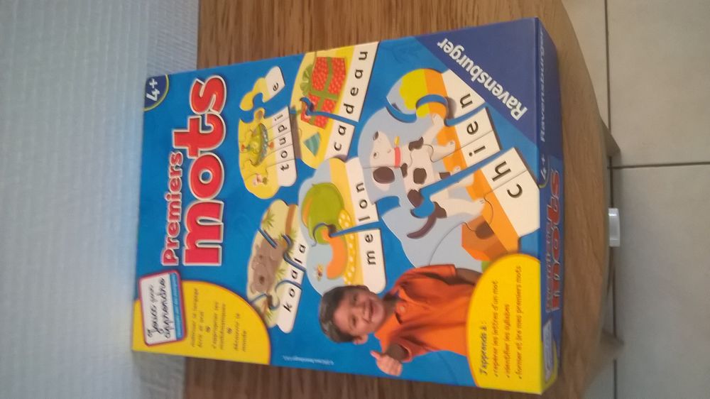 PREMIERS MOTS Jeux / jouets