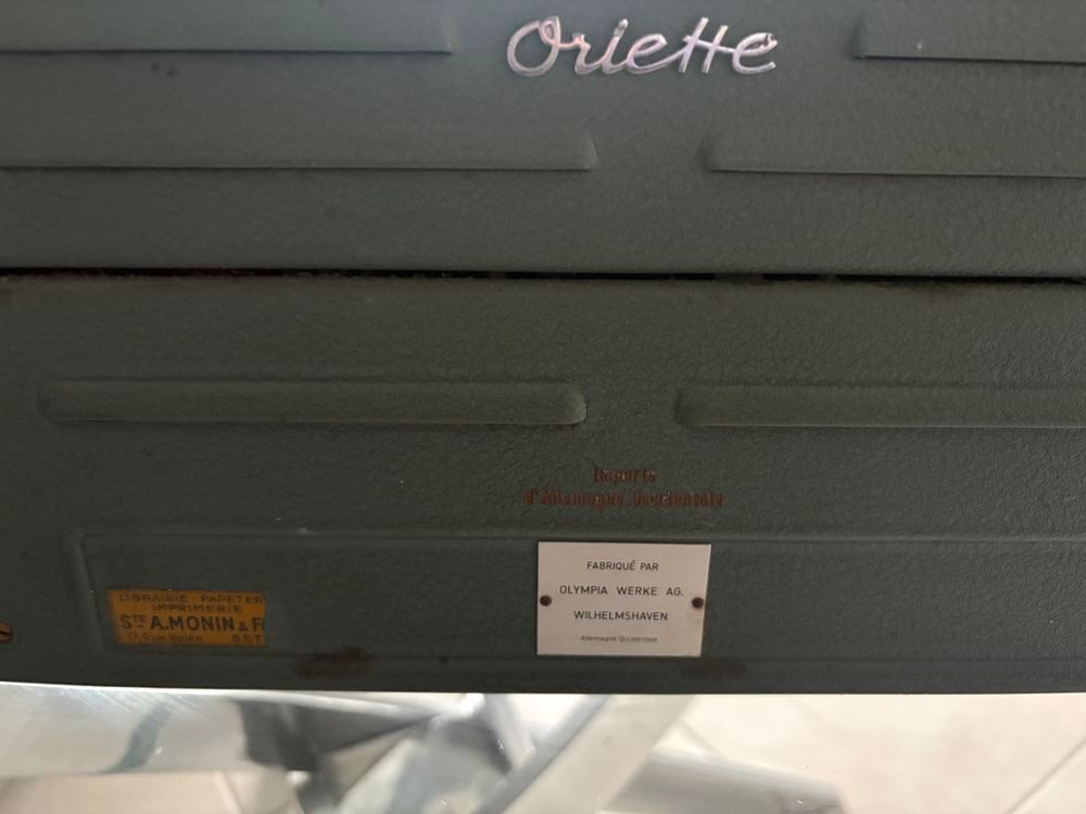 Machine &agrave; &eacute;crire 