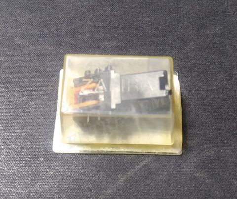 ZAFIRA 6383 SAPHIR STEREO NEUVE SCELLEE 33 Sergines (89)