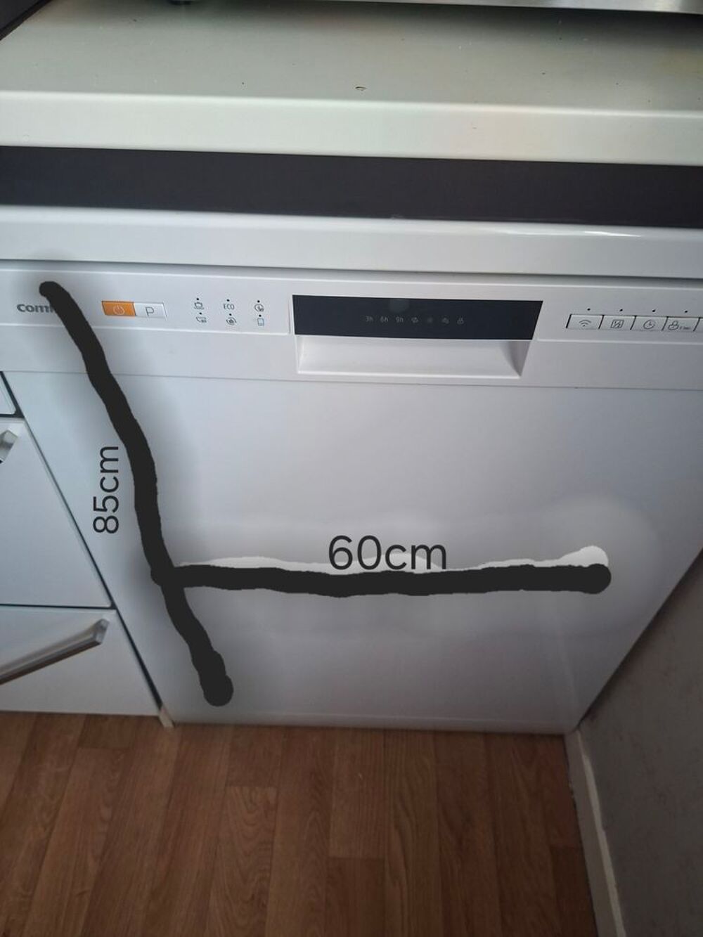 Lave vaisselle et plaque vitroc&eacute;ramique Electroménager
