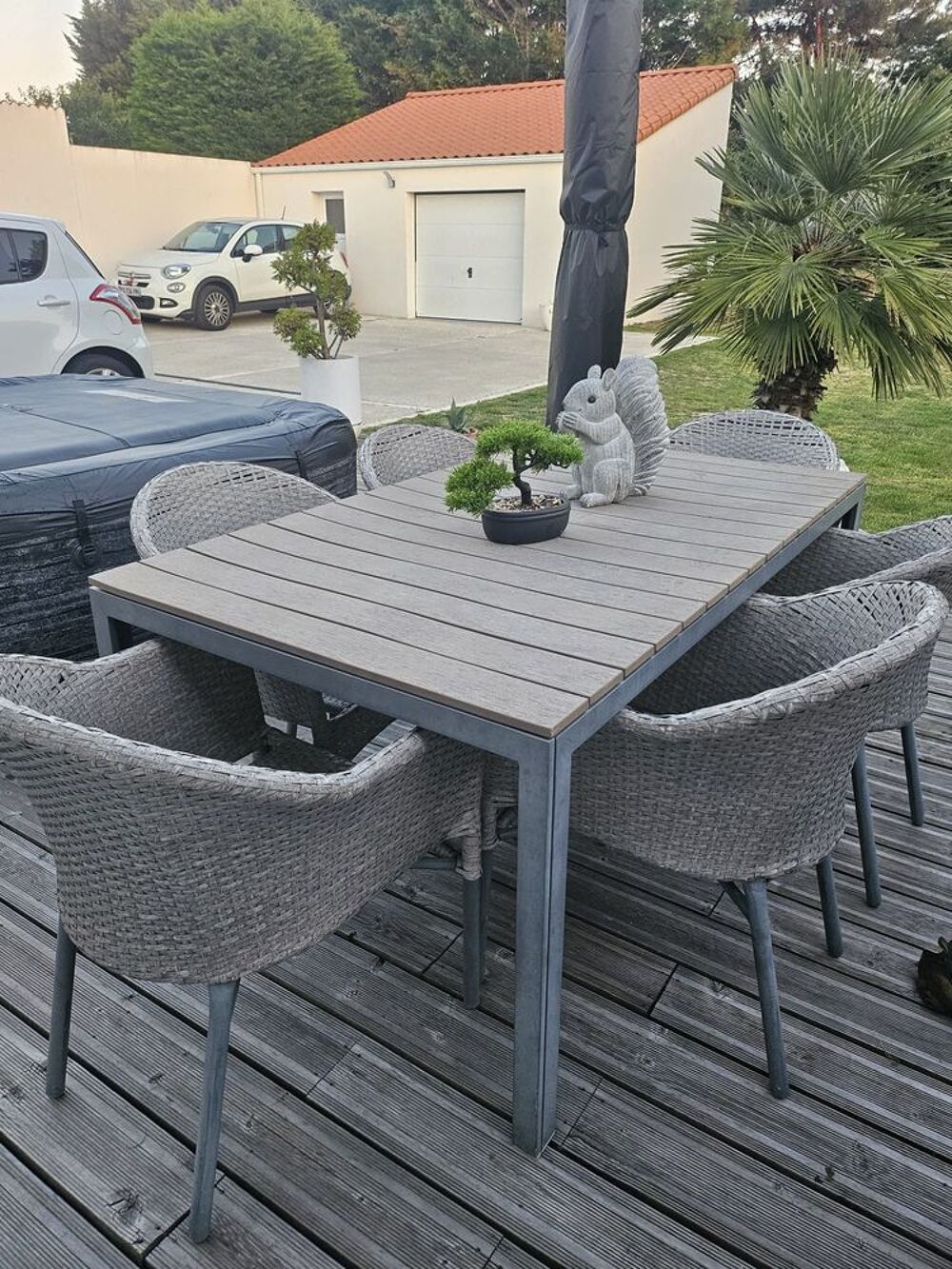 Table et chaises ext&eacute;rieures Jardin