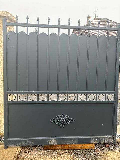 Portail battant 1100 Saint-Germain-l�s-Arpajon (91)