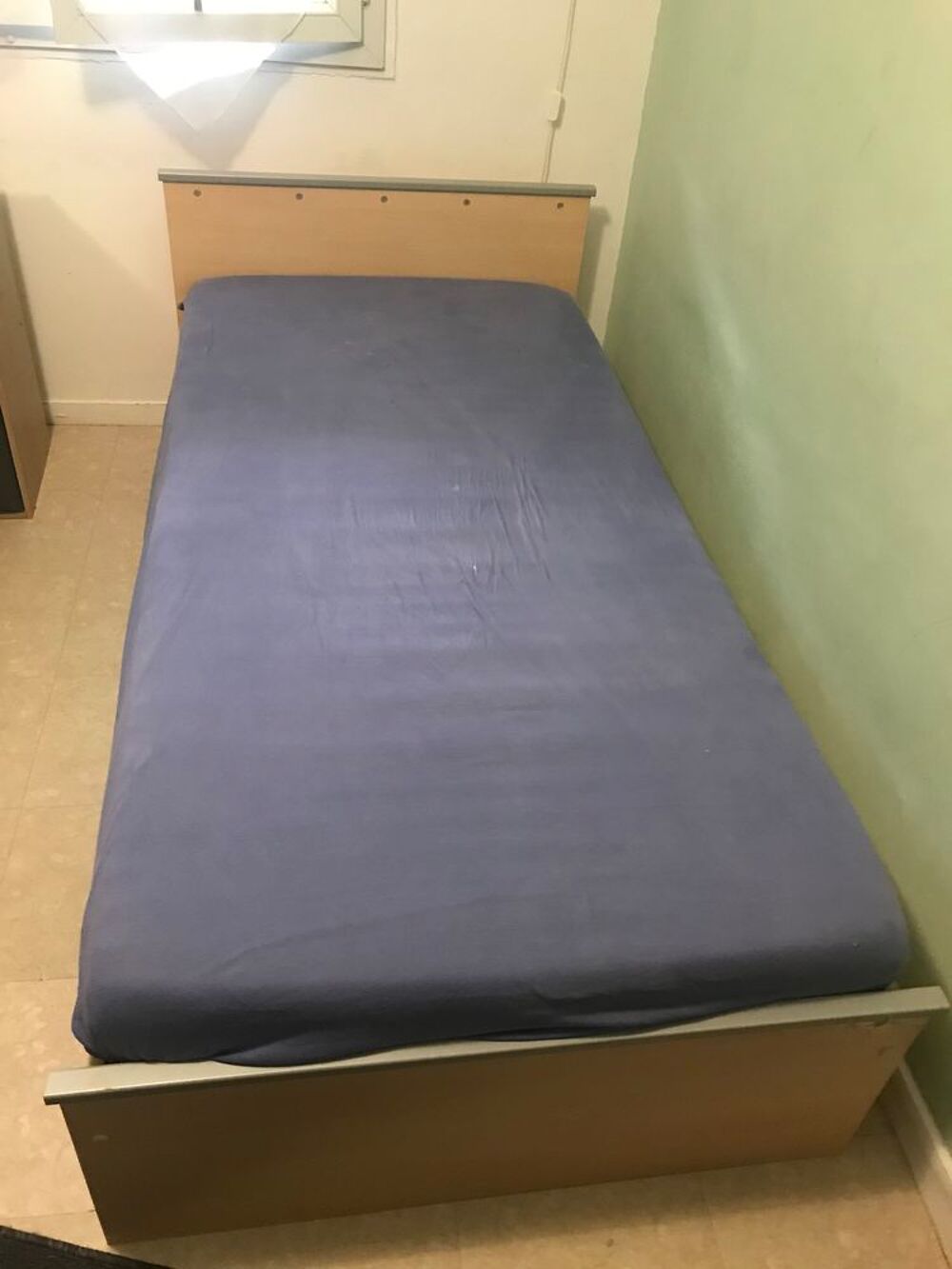 Lit+sommier+matelas neuf Meubles