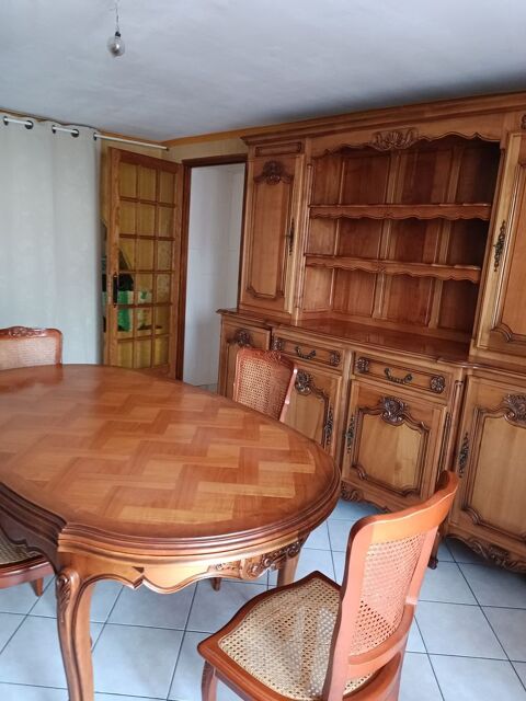 Salle � manger en merisier  400 Saint-Loup-sur-Semouse (70)