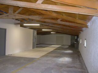  Atelier à louer 6 pièces 300 m²