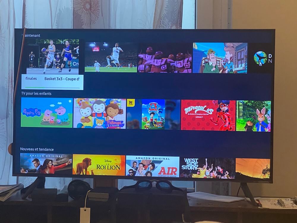 Samsung Smart TV 43 pouce - URU7100 Photos/Video/TV
